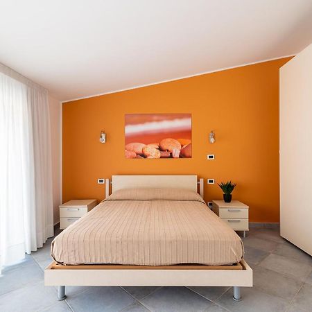 Terraces D'Orlando - Family Apartments With Sea View And Pool Capo dʼOrlando Eksteriør billede