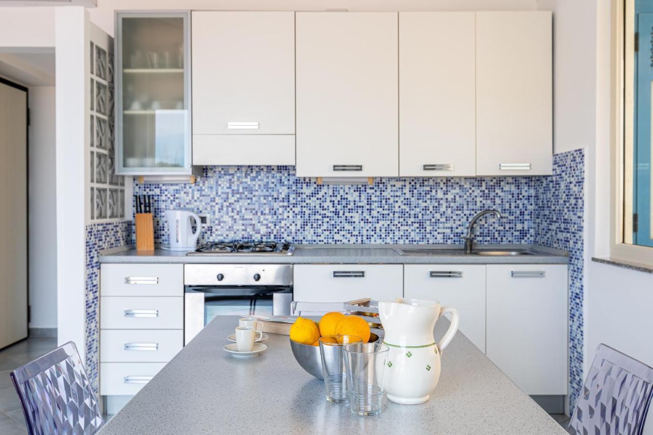 Terraces D'Orlando - Family Apartments With Sea View And Pool Capo dʼOrlando Eksteriør billede