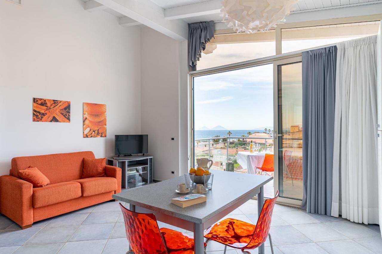 Terraces D'Orlando - Family Apartments With Sea View And Pool Capo dʼOrlando Eksteriør billede