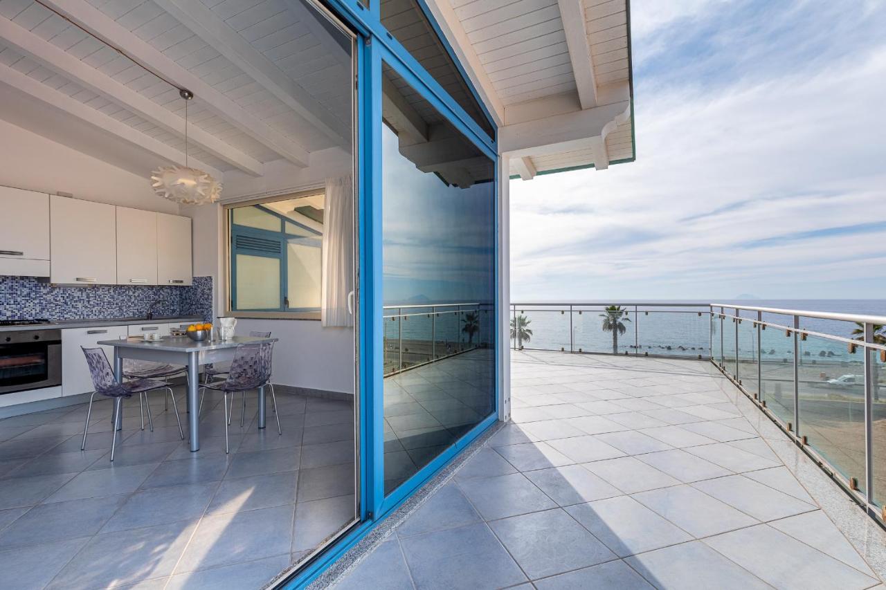 Terraces D'Orlando - Family Apartments With Sea View And Pool Capo dʼOrlando Eksteriør billede