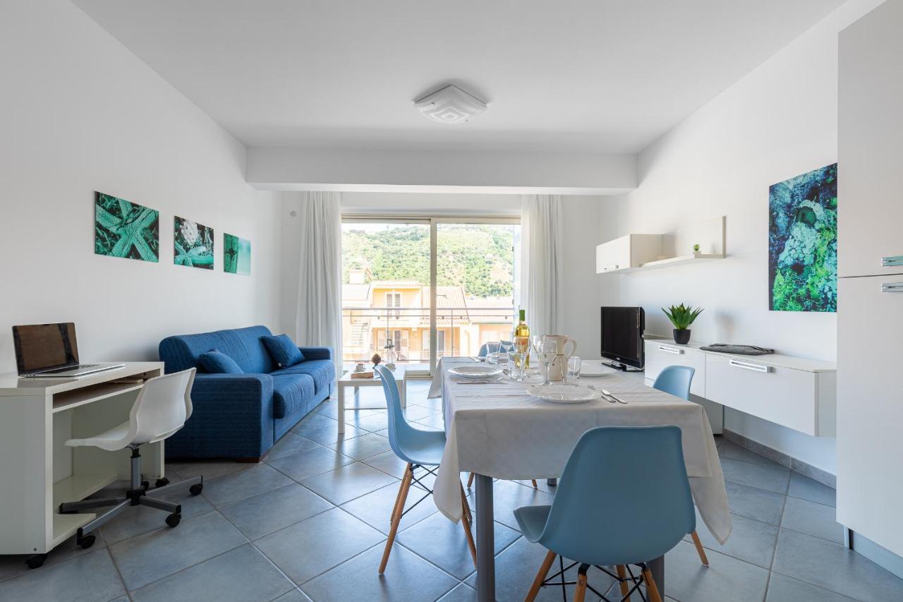 Terraces D'Orlando - Family Apartments With Sea View And Pool Capo dʼOrlando Eksteriør billede