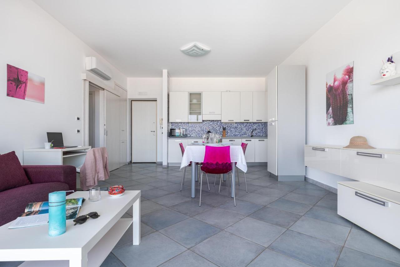 Terraces D'Orlando - Family Apartments With Sea View And Pool Capo dʼOrlando Eksteriør billede