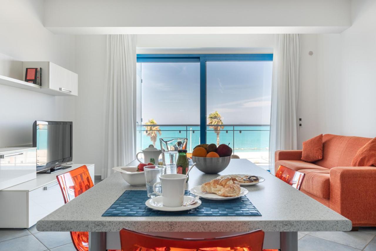Terraces D'Orlando - Family Apartments With Sea View And Pool Capo dʼOrlando Eksteriør billede