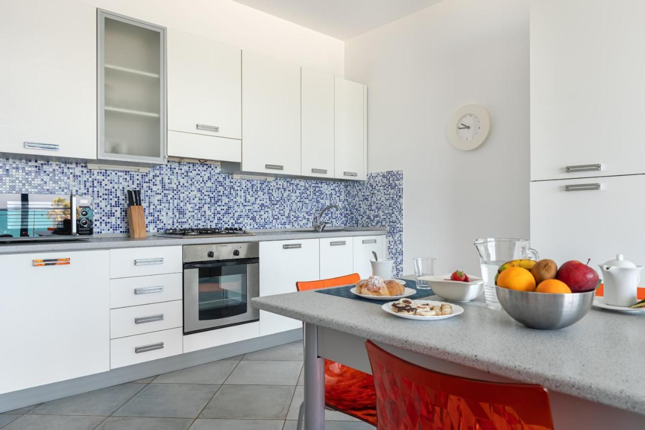 Terraces D'Orlando - Family Apartments With Sea View And Pool Capo dʼOrlando Eksteriør billede