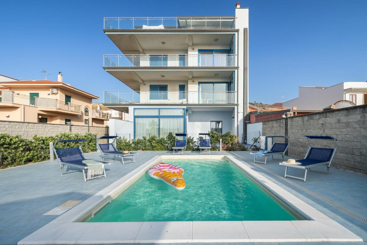 Terraces D'Orlando - Family Apartments With Sea View And Pool Capo dʼOrlando Eksteriør billede