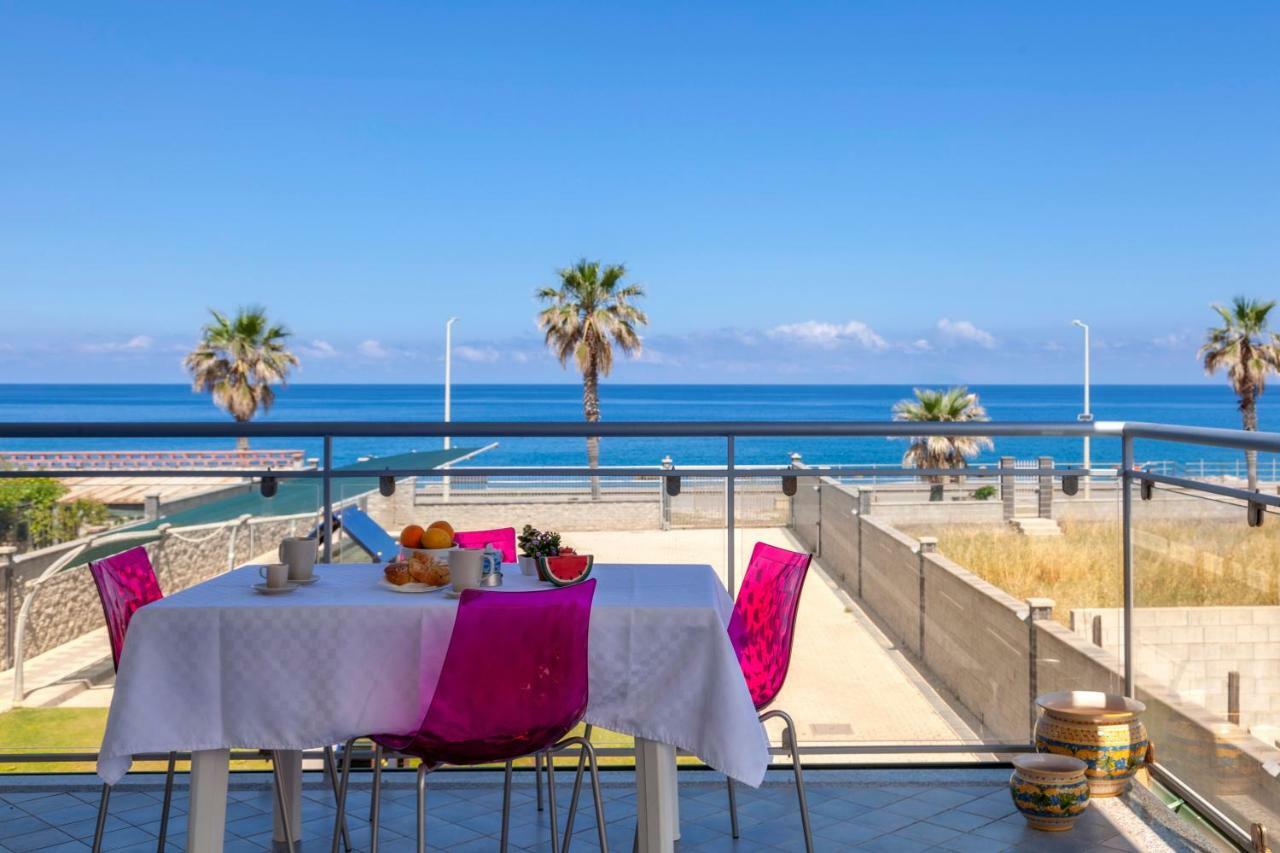 Terraces D'Orlando - Family Apartments With Sea View And Pool Capo dʼOrlando Eksteriør billede