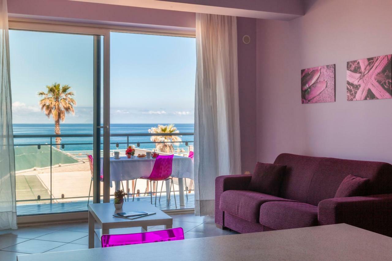 Terraces D'Orlando - Family Apartments With Sea View And Pool Capo dʼOrlando Eksteriør billede