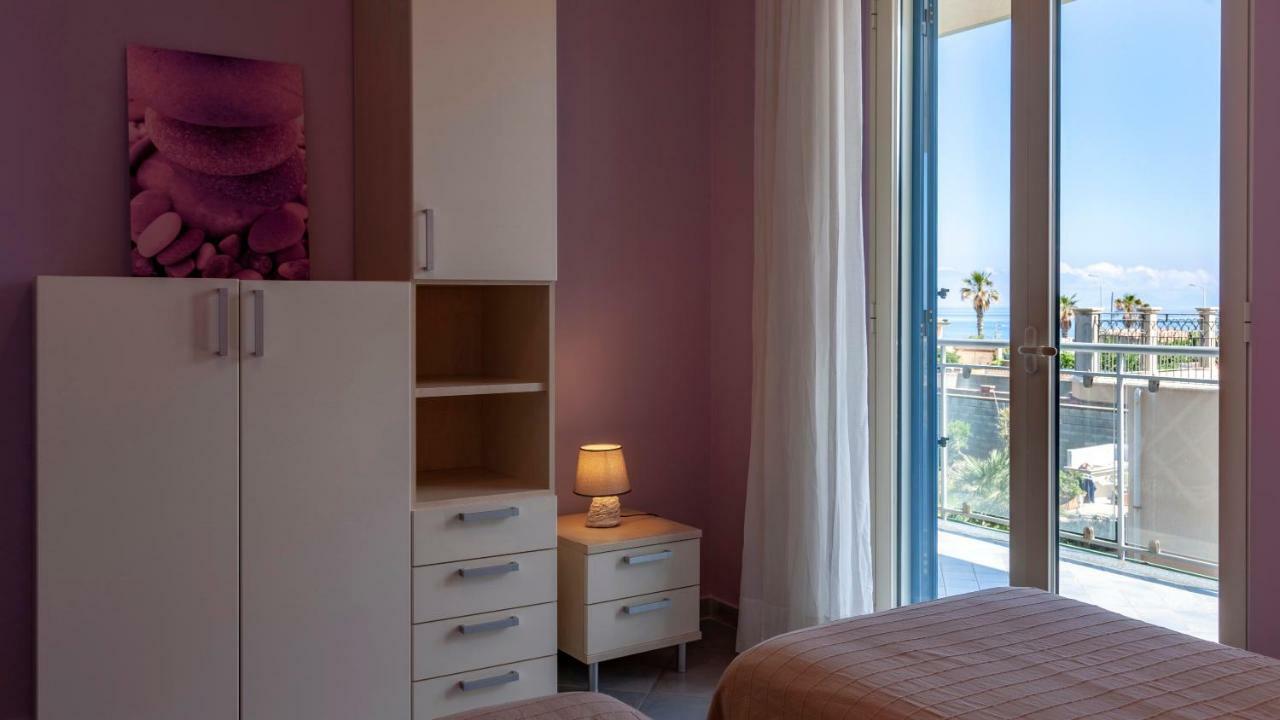 Terraces D'Orlando - Family Apartments With Sea View And Pool Capo dʼOrlando Eksteriør billede