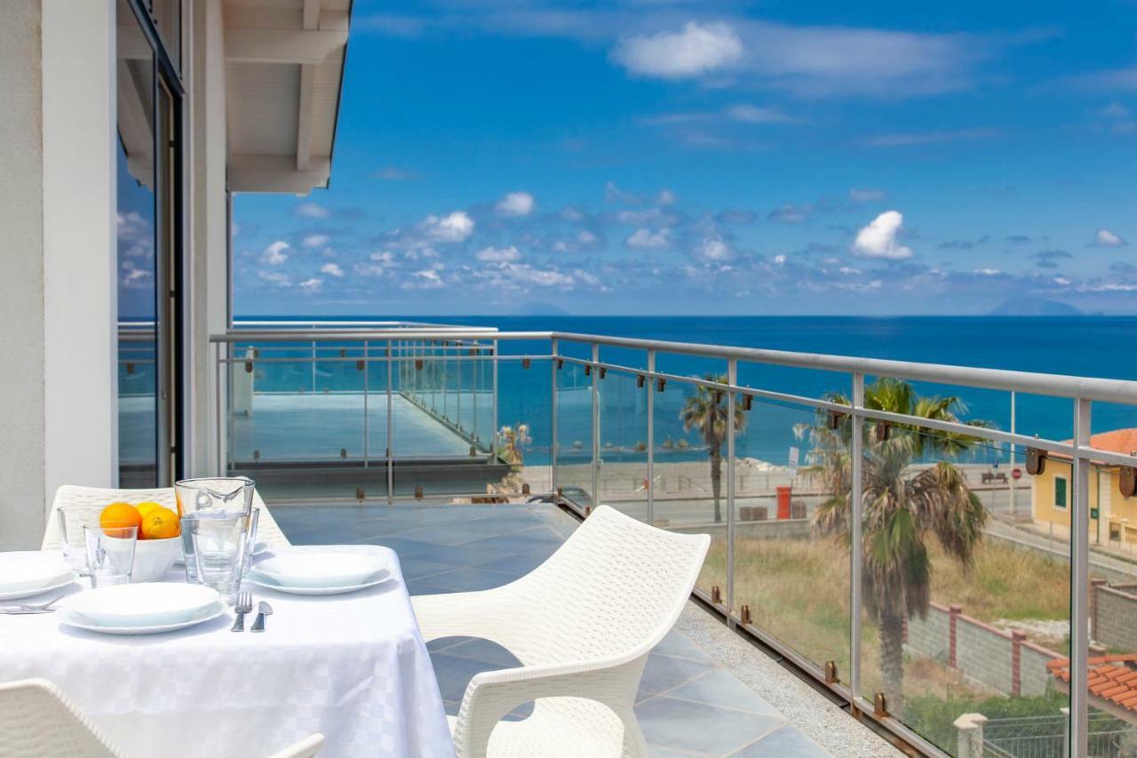 Terraces D'Orlando - Family Apartments With Sea View And Pool Capo dʼOrlando Eksteriør billede