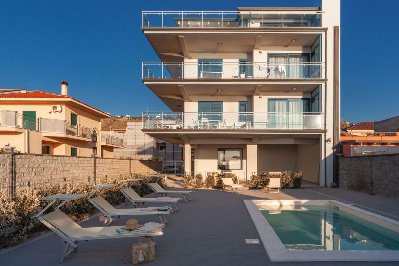 Terraces D'Orlando - Family Apartments With Sea View And Pool Capo dʼOrlando Eksteriør billede
